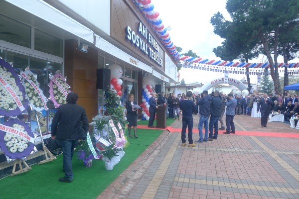 Trakya Cam'dan “Kamu-Özel Elele Enerji Verimliliğine” Projesine Destek