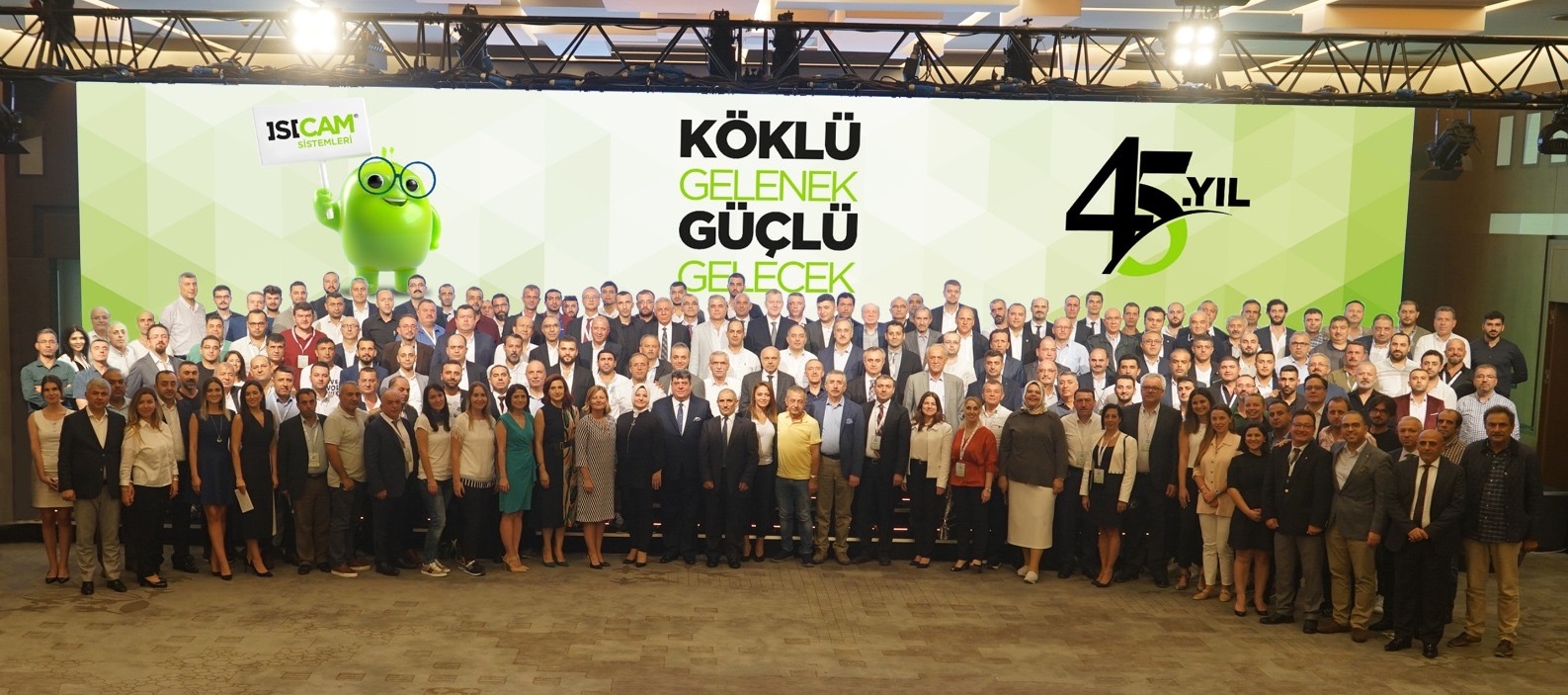 Türkiye’nin Güçlü Yalıtım Camı Markası Isıcam 45’inci Yılını Kutluyor